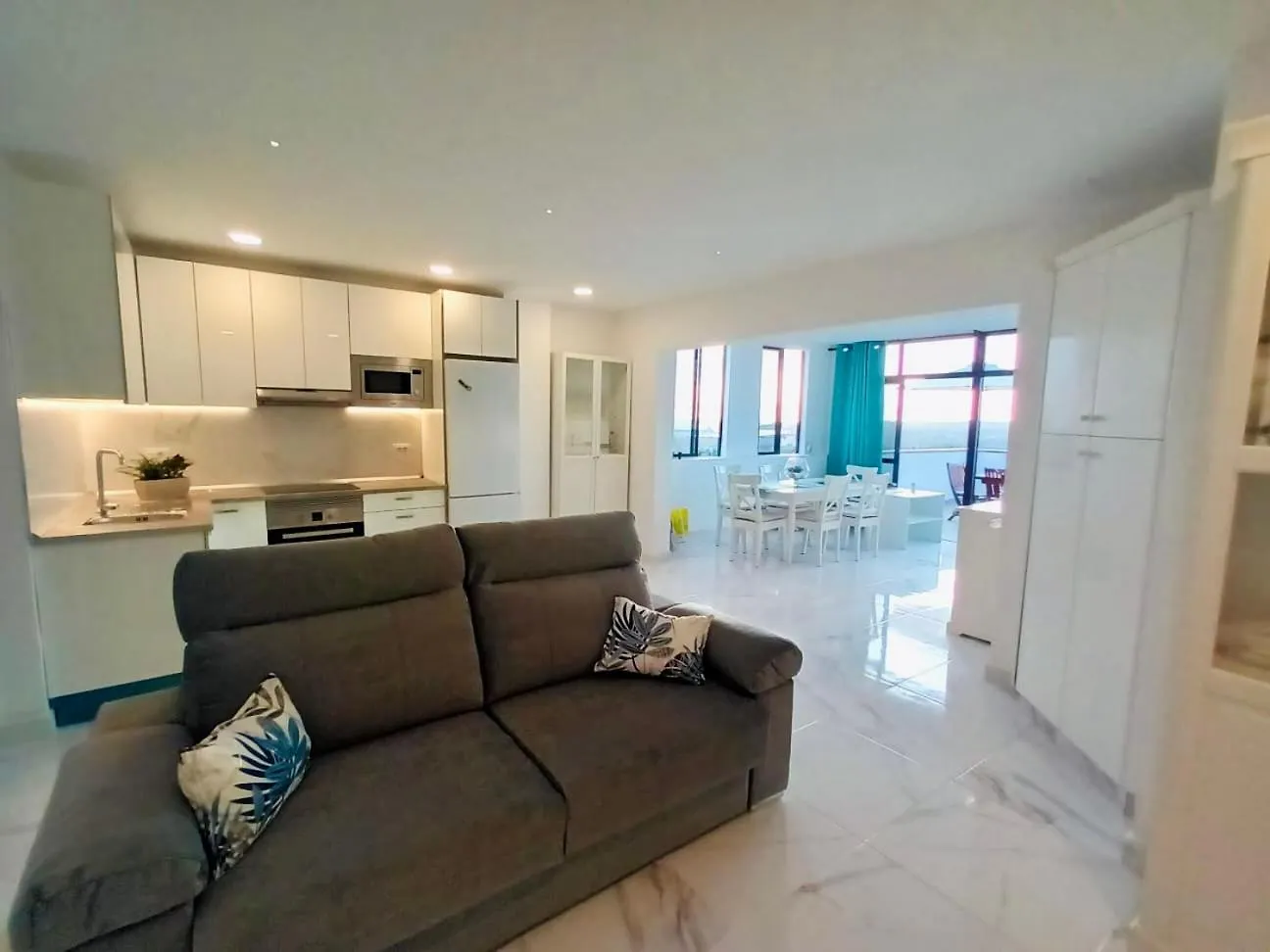 Ocean View Holiday Home 阿罗纳