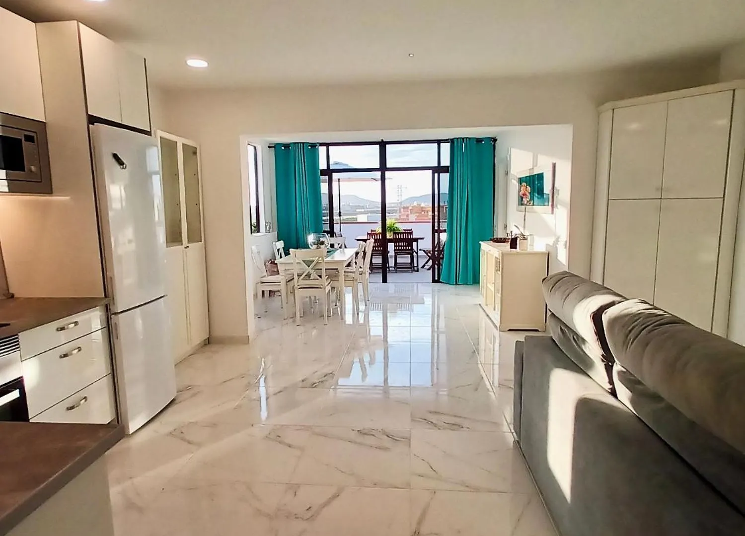 公寓 Ocean View Holiday Home 阿罗纳 西班牙